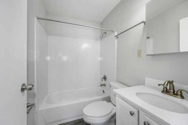 Photo - 3505 Telford St Unit F