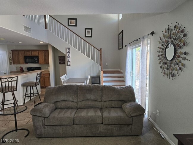 Photo - 1069 Adams Run Ct House