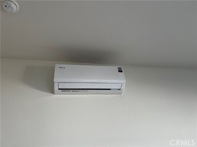 Photo - 1467 Orange Ave