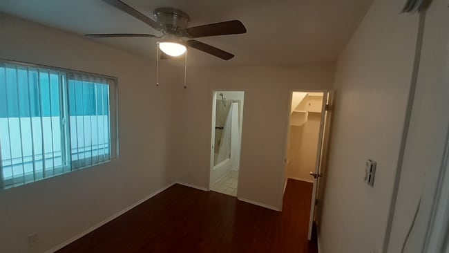 Photo - 5929 Laurel Canyon Blvd Unidad 15