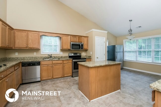 Photo - 166 Barrington Dr