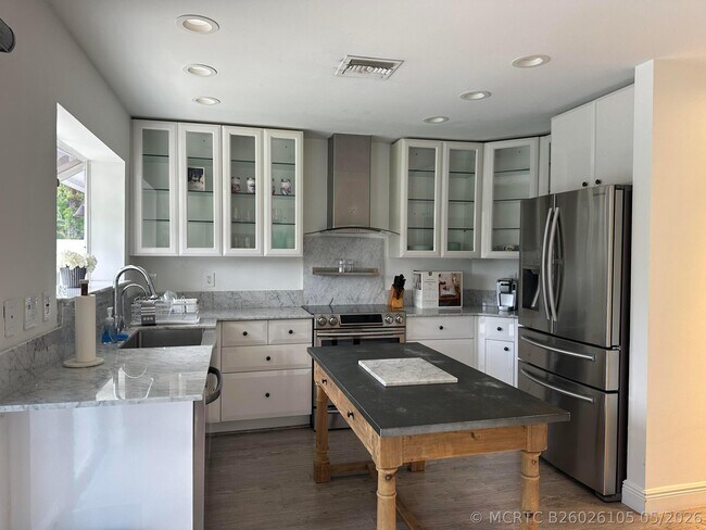 2162 NW 52nd St