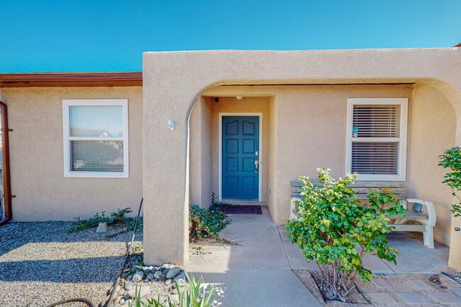 Photo - 3010 May Cir SE