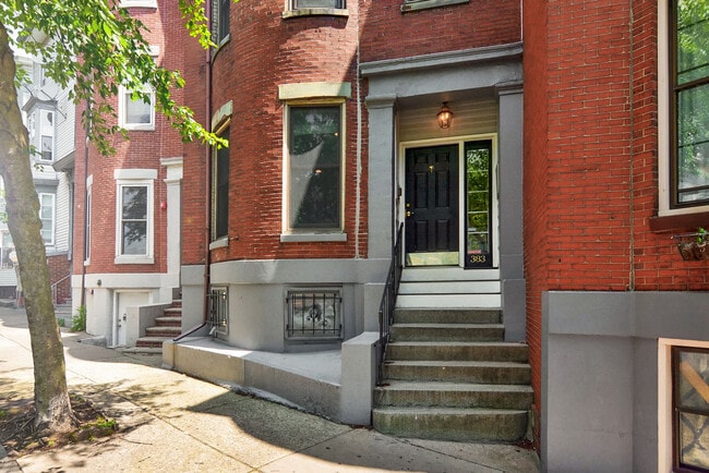 Photo - 383 Meridian St Unidad 1