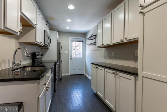 Photo - 1036 Patapsco St