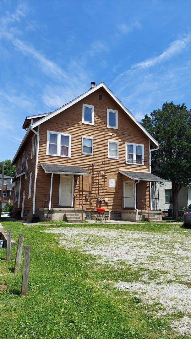 Building Photo - PRIME LOCATION LAST MINUTE RENT SPECIAL av... Rental