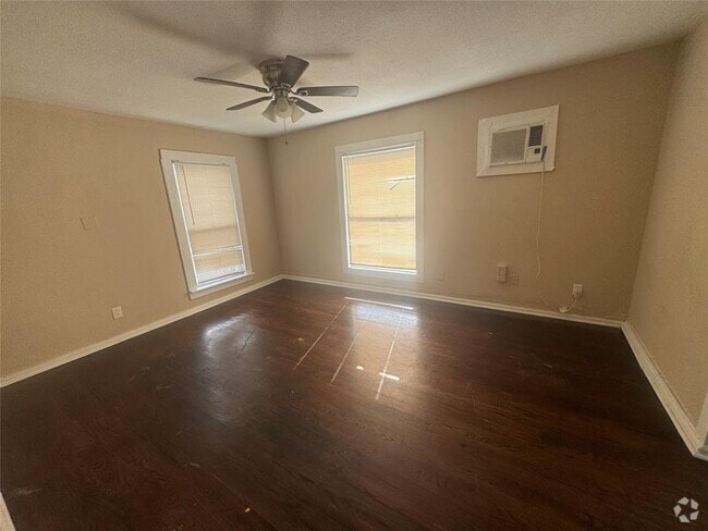 Building Photo - 7018 Avenue F Unit 3 Rental