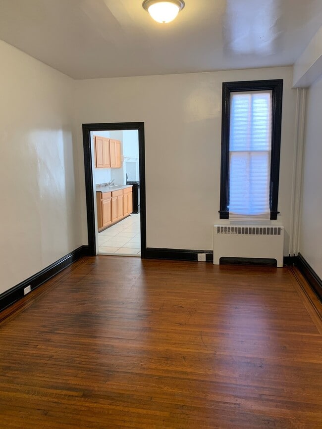 Photo - Spacious 4 Bedroom 1.5 Bath, 2 Car Garage-...