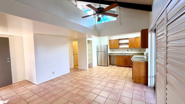 Photo - AVAILABLE NOW! 2 BED/1 BATH TOWNHOME W/ LO...
