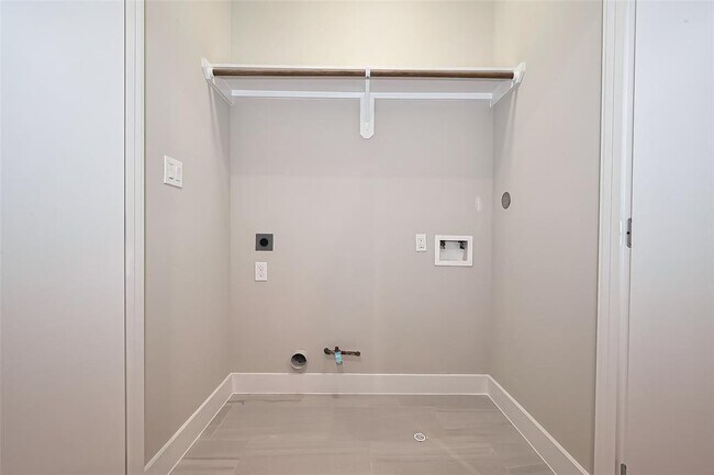 Photo - 8113 Esther Acres Ln