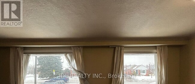 Photo - 47 Crosland Dr