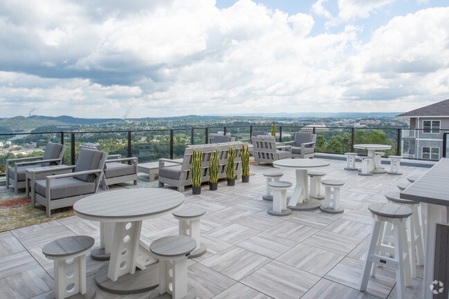 Rooftop Sun Deck