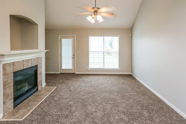 Photo - 4832 Ashcroft Dr