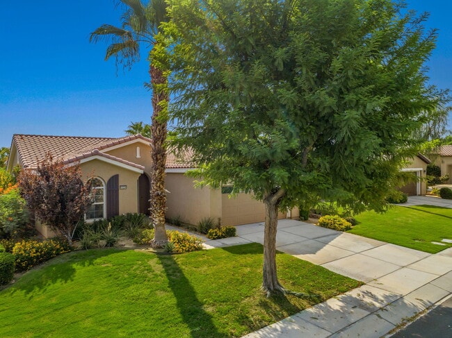 60224 Honeysuckle St