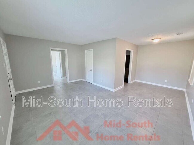 Photo - 2371 Imogene St