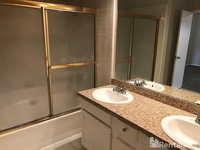 Photo - 205 Arabian Ln