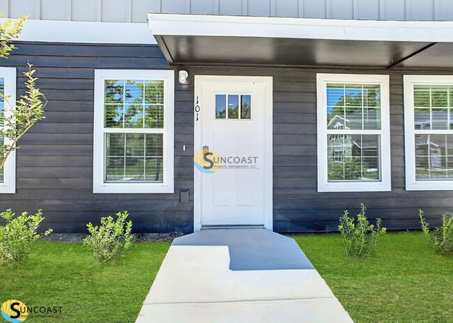Building Photo - 3821 SW 43rd Ct Rental