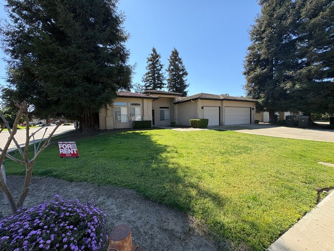 Photo - Amazing Home for Rent on a Corner Lot!!!