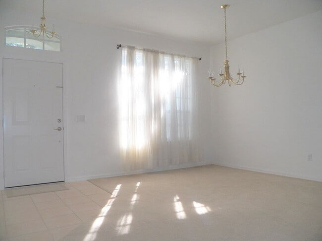 Building Photo - 5817 Laguna Woods CT