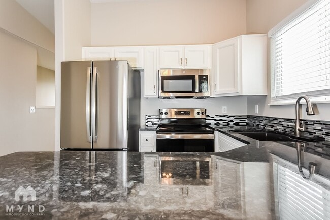 Photo - 202 W 1875 N