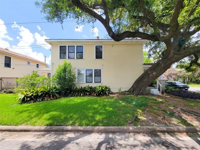 Photo - 4634 Norhill Blvd Unidad 2