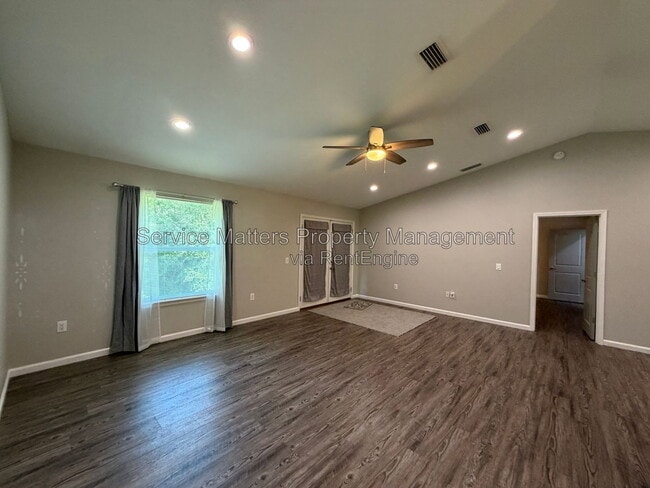 Photo - 5553 Riviera Dr