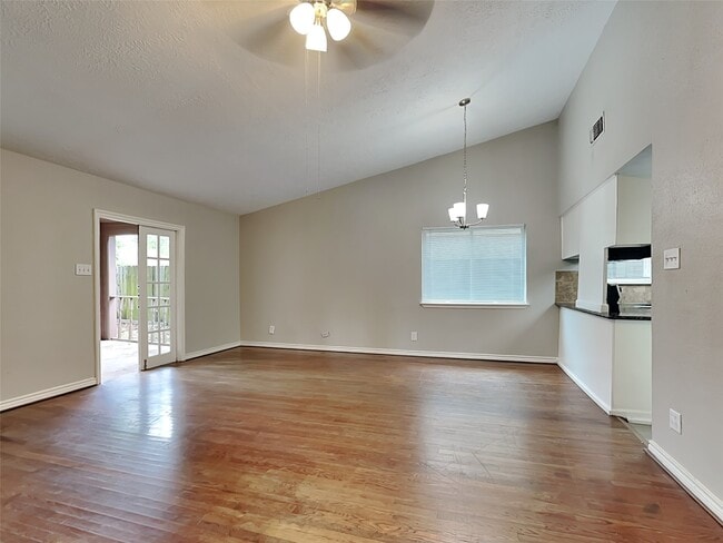 Photo - 8615 Riverside Walk Ln