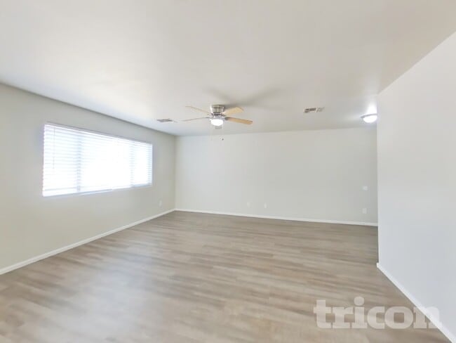 Photo - 4151 E Aragonite Ln