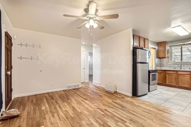 Photo - 6630 Magnolia St