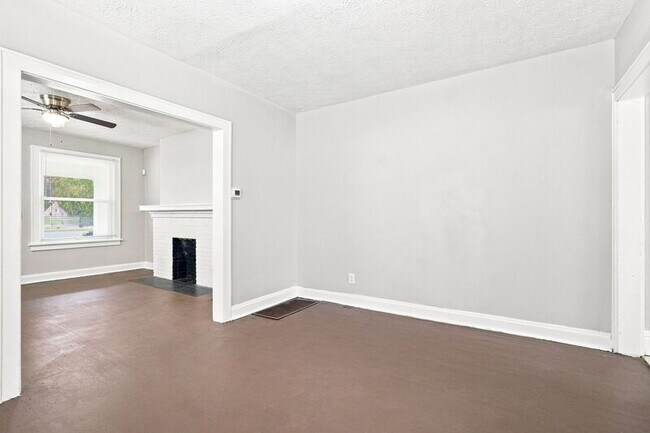 Photo - 132 S Highland Ave