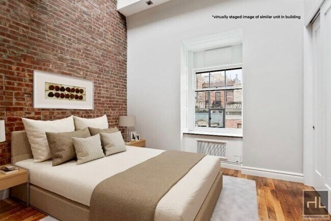 Photo - E 75TH ST. Unidad 2A