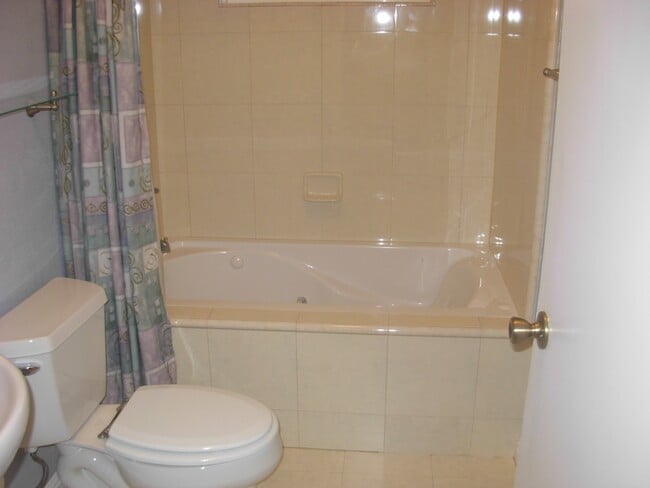 Photo - PLEASANTON SINGLE LEVEL HOUSE