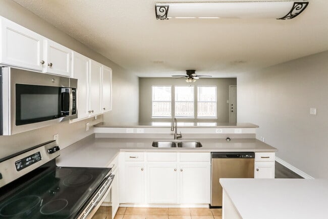 Photo - 1009 Chelsea Ln