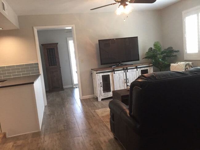 Photo - 1628 Lindley Dr Casa Adosada