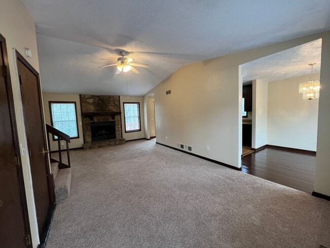 Photo - Great Split Level in Quiet Neighborhood!