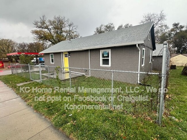Photo - 1200 East 23rd St S