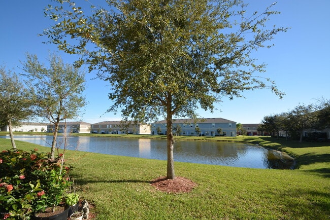 Building Photo - 2570 Revolution St