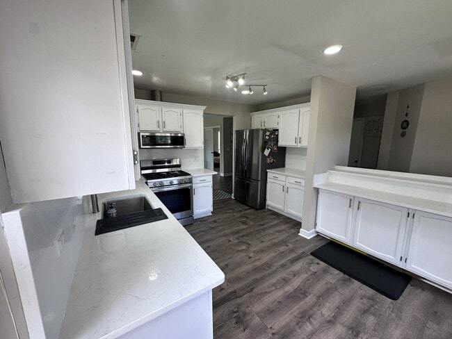 Photo - 202 E Fabish Dr Unit 202