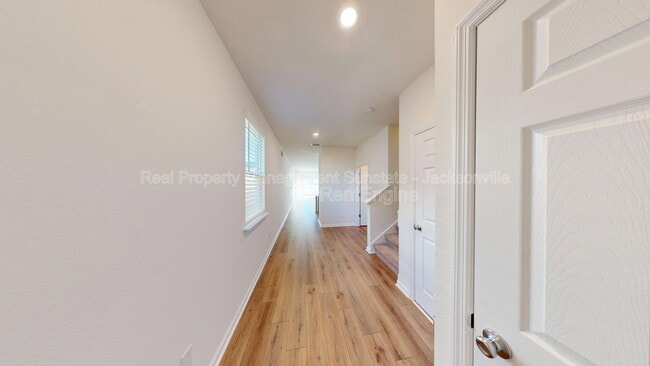 Photo - 7675 Merchants Way