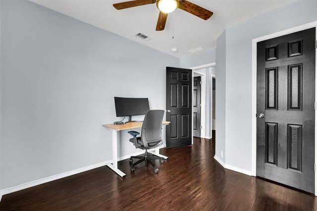 Photo - 909 Carlton Rd