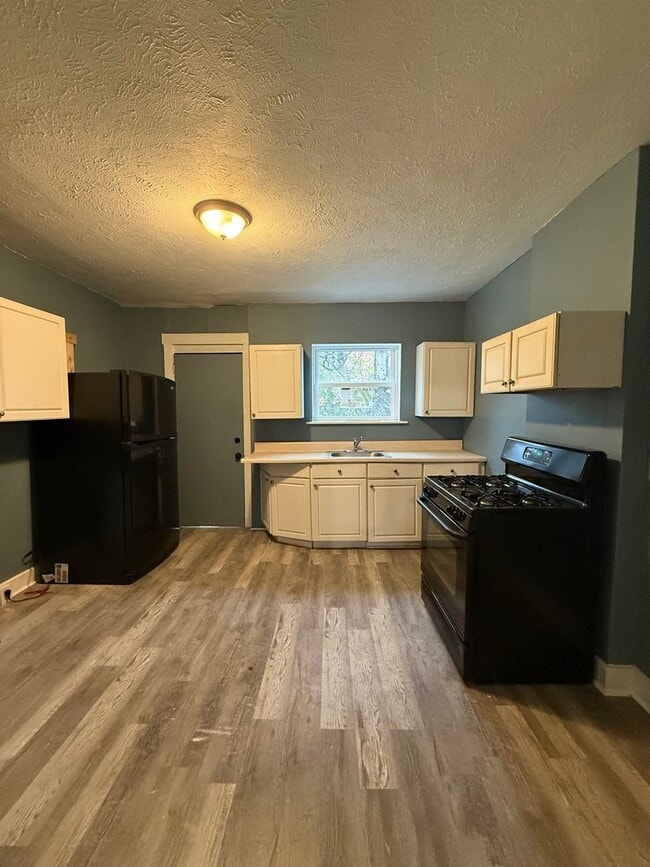 Photo - Charming 2-Bedroom Townhome in Lincoln-Larimer – Pittsburgh, PA