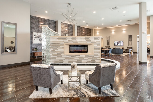 Clubhouse - 5300 Centre