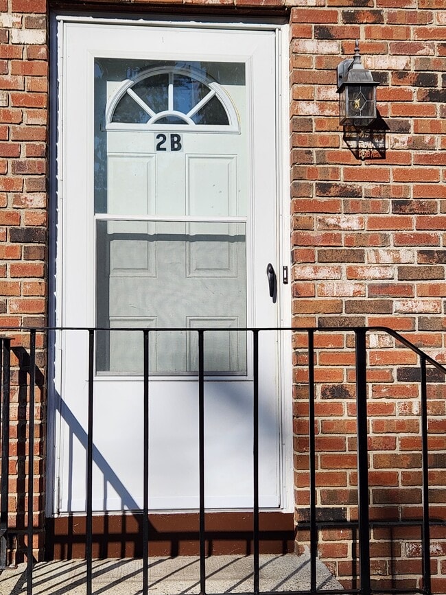 60 Wolfpit Ave