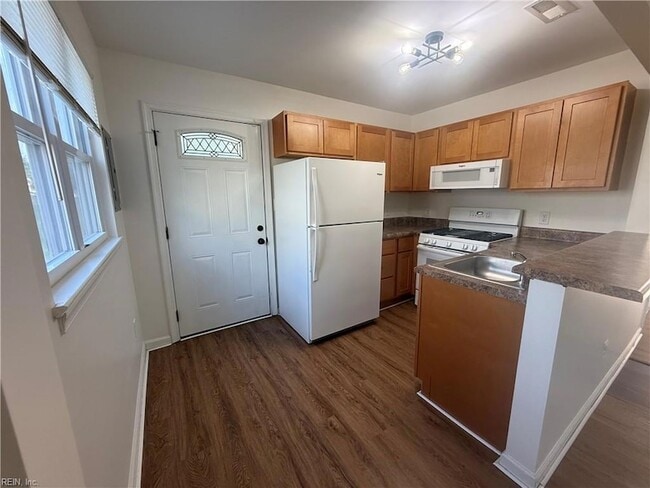 Photo - 739 Waukesha Ave