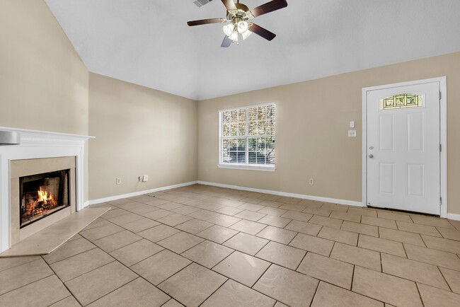 Photo - 5383 Twin Valley Ln