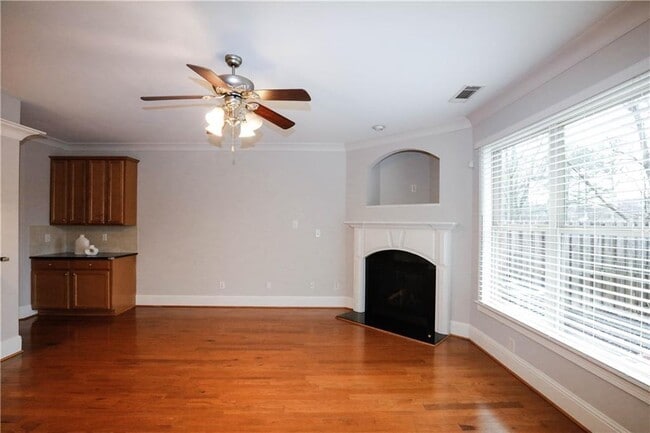 Photo - 3528 Pecos Ln