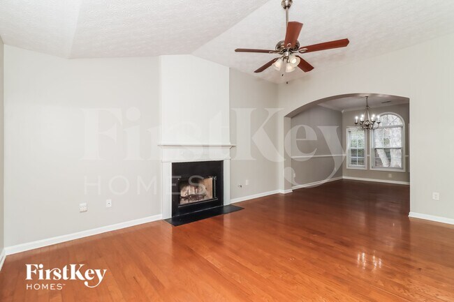 Photo - 1627 Eagle Dr