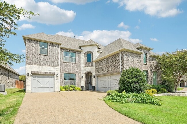 1036 Windy Hill Ln