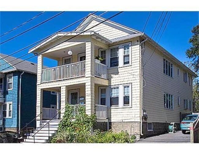 Building Photo - 67 Fairfax St Unit 1