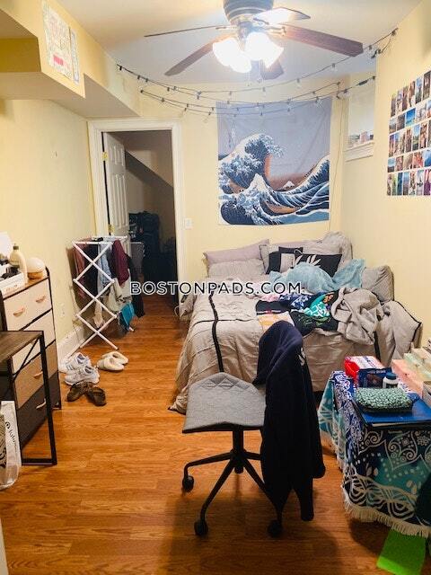 Photo - 731 Parker St Unit 1